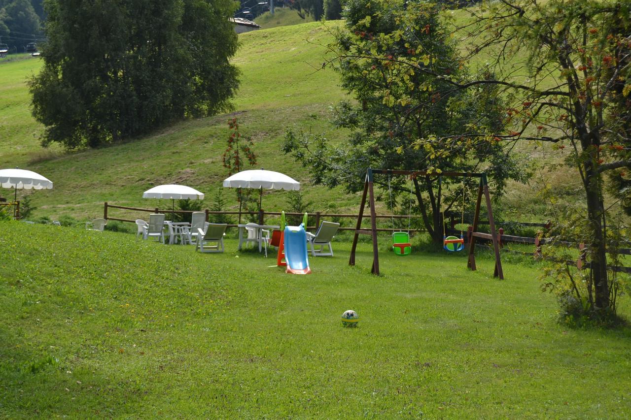 Albergo Cioccarelli Aprica Exterior photo